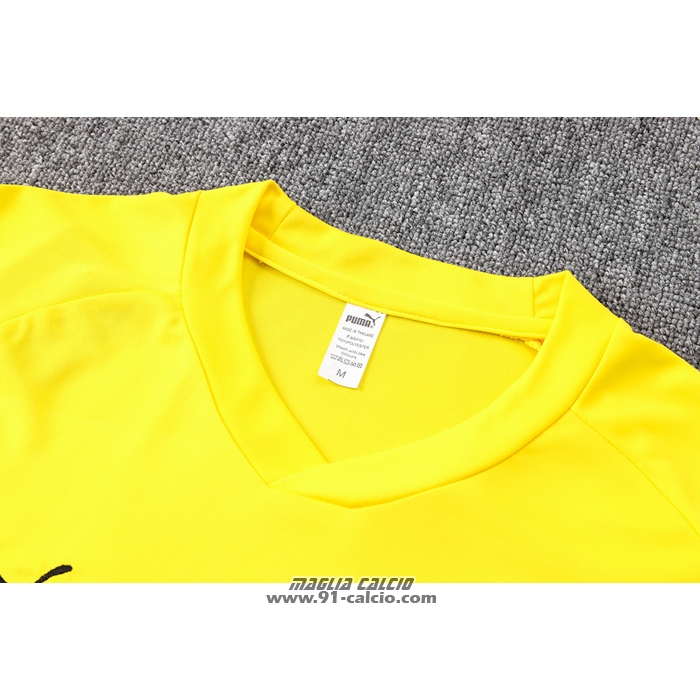 Tuta da Track
 Borussia Dortmund Manica Corta
 2022-2023 Giallo
 - Pantaloncini
